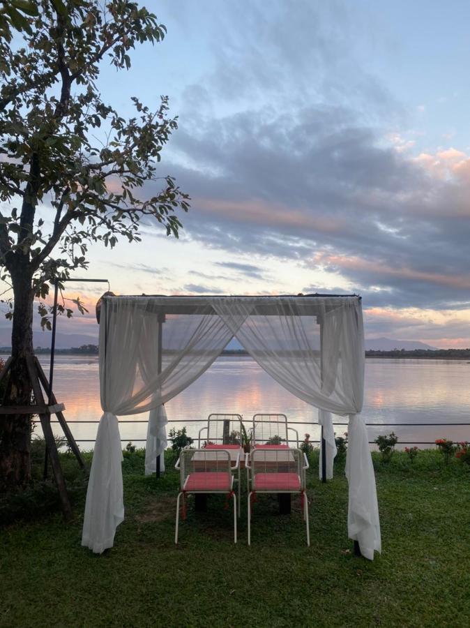 The Riviera Champasak Hotel Exterior foto