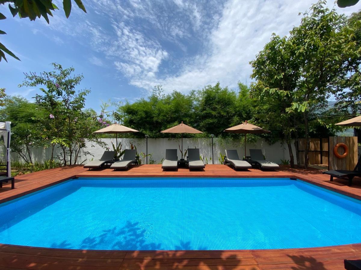 The Riviera Champasak Hotel Exterior foto