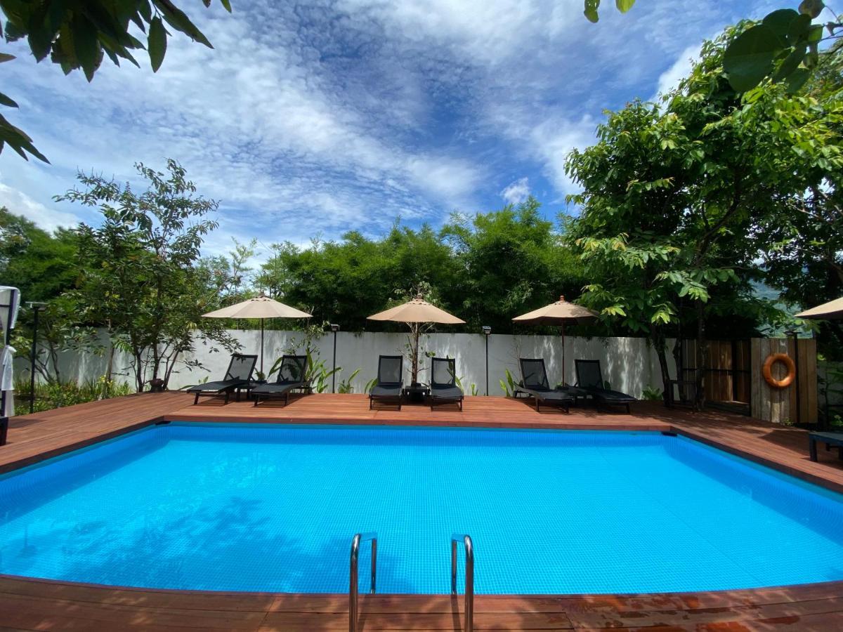 The Riviera Champasak Hotel Exterior foto