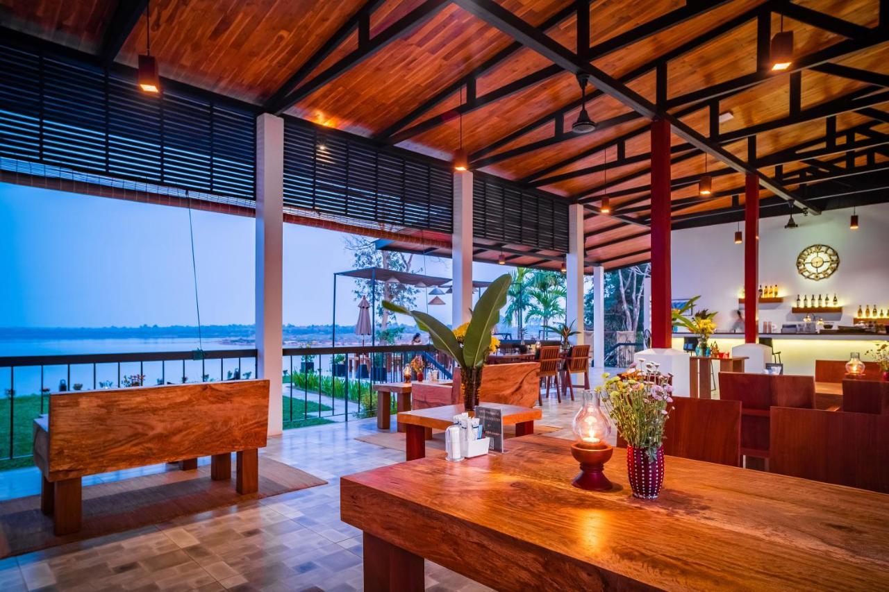 The Riviera Champasak Hotel Exterior foto